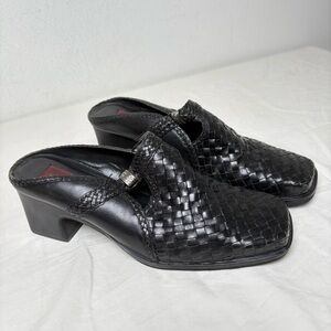 JOHN ROMAINE Vintage 90s Y2K Leather Woven Square Toe Mules Silver Accent 9